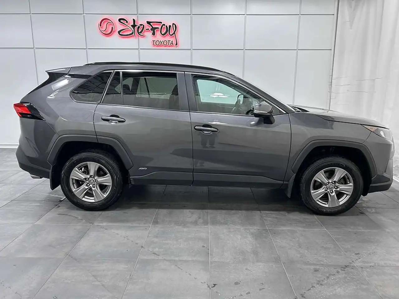 Toyota RAV 4 снимка Toyota RAV 4