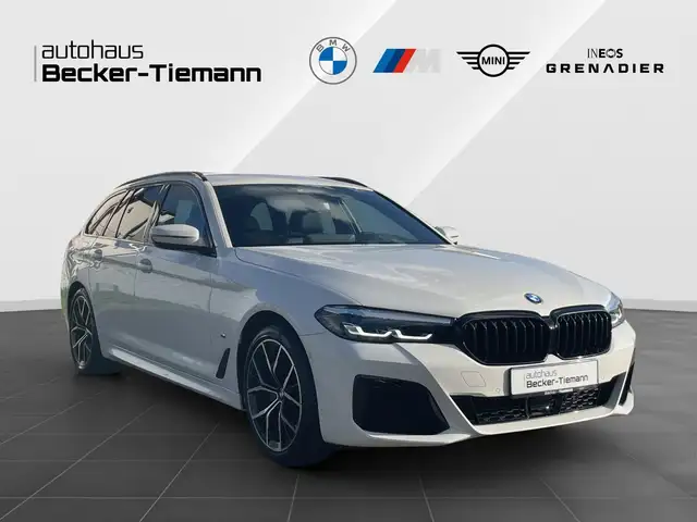 BMW 5 Series view 7