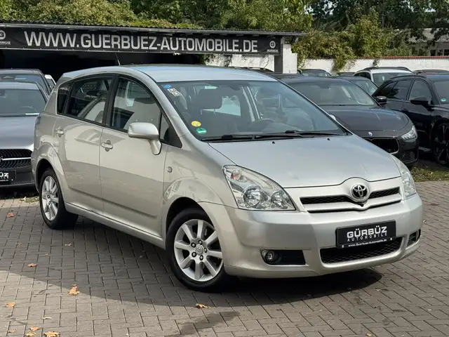 Toyota Corolla Verso 1.8 Executive *SHZ*TEMPOMAT*7-SITZ