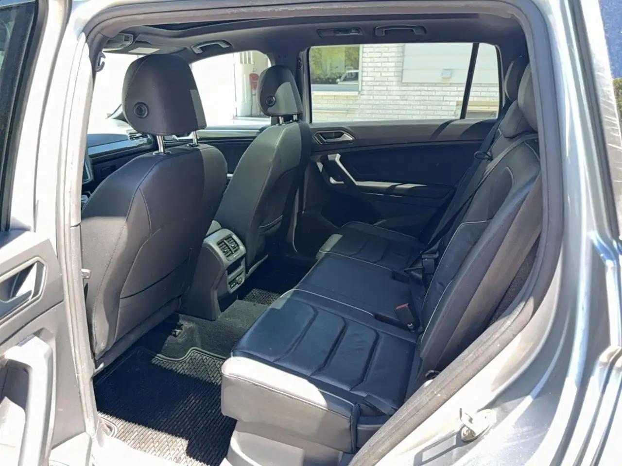 Volkswagen Tiguan снимка Volkswagen Tiguan