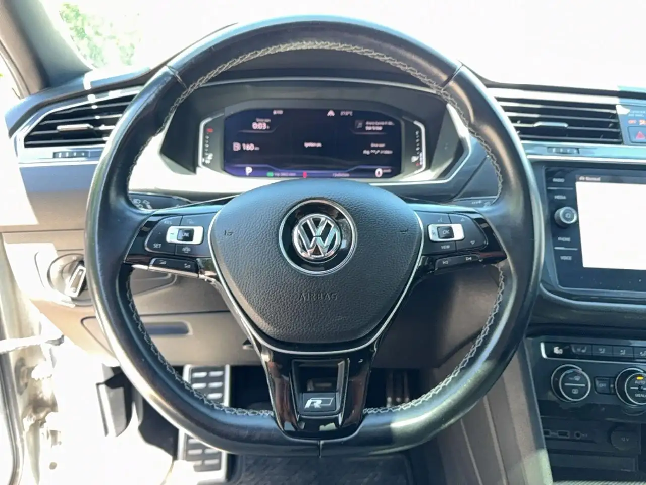 Volkswagen Tiguan снимка Volkswagen Tiguan