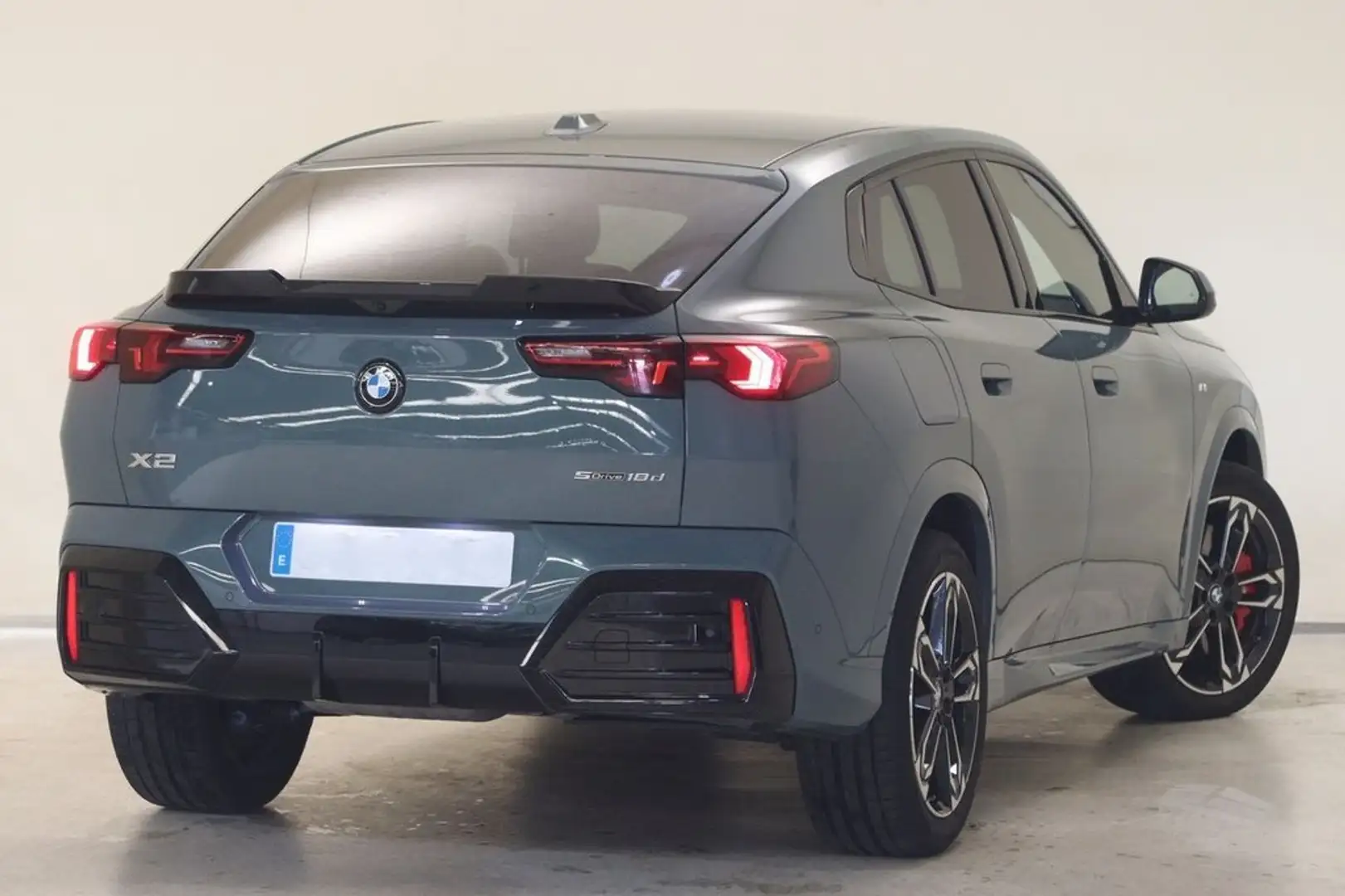 BMW X2 18 d sDrive M Sport Grün - 2