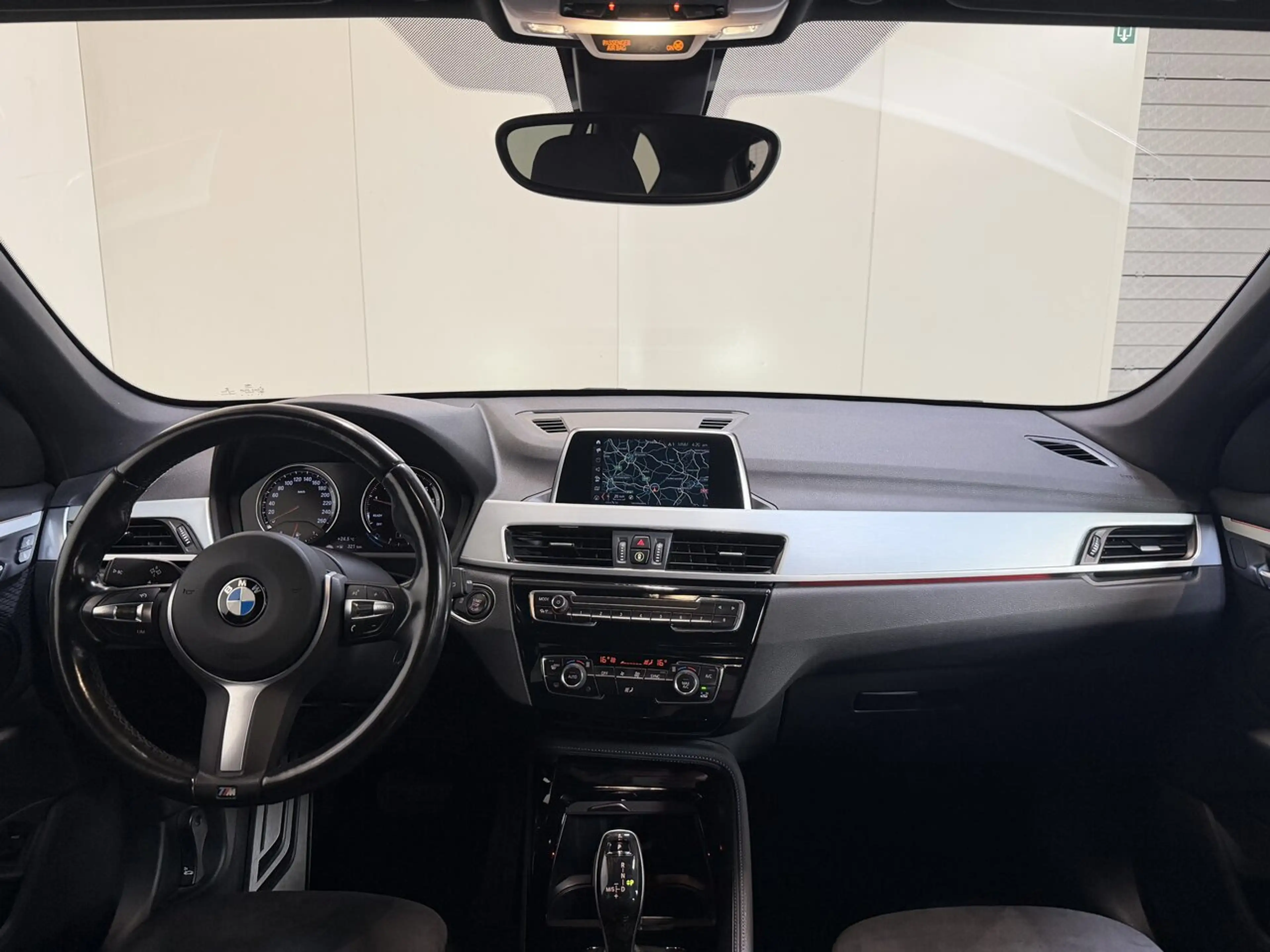 BMW X1 sDrive 18i Benzine Autom. - M Pack - Topstaat! — photo 11