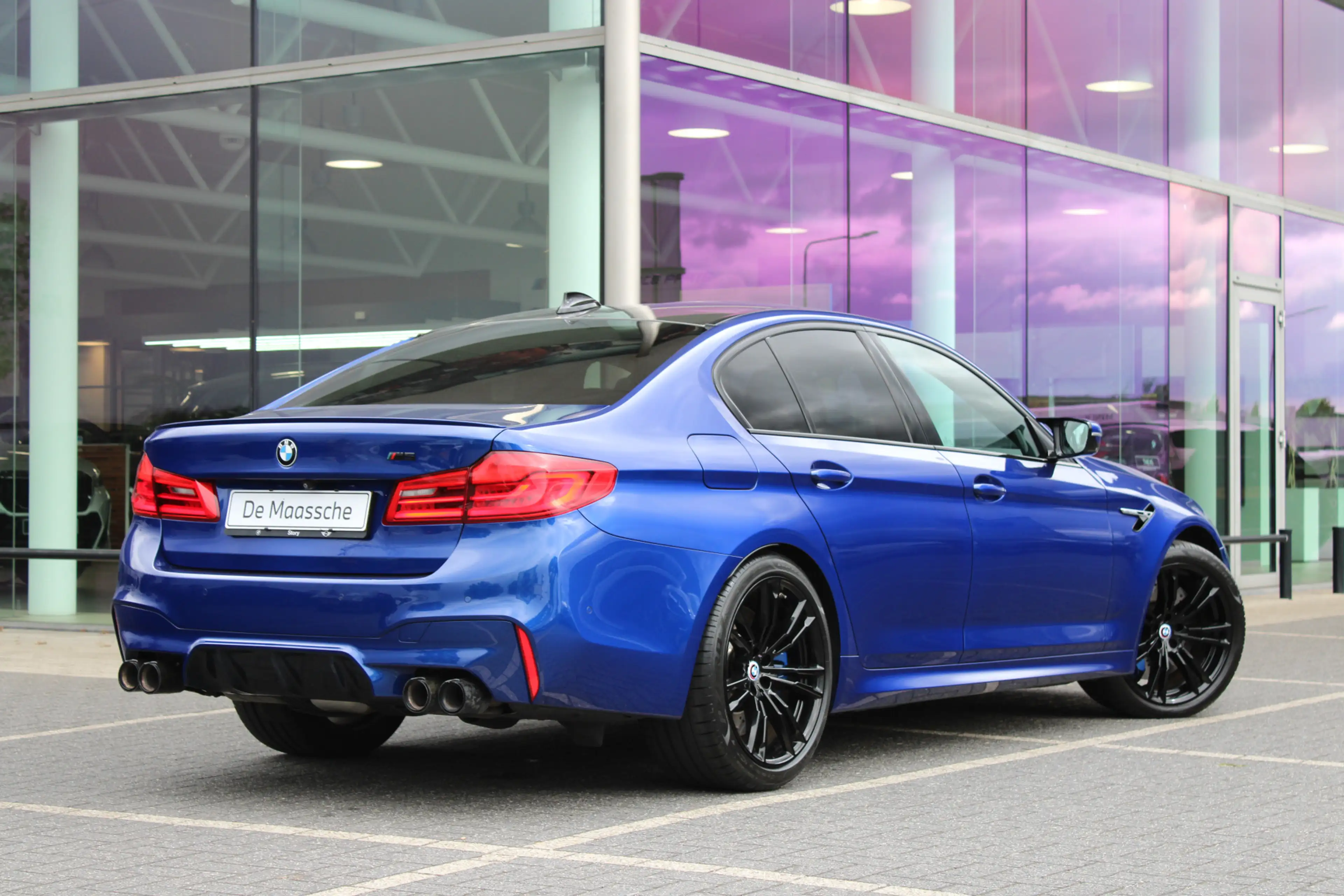 BMW M5 5 Serie Automaat / Adaptieve LED / M Multifunction — photo 12