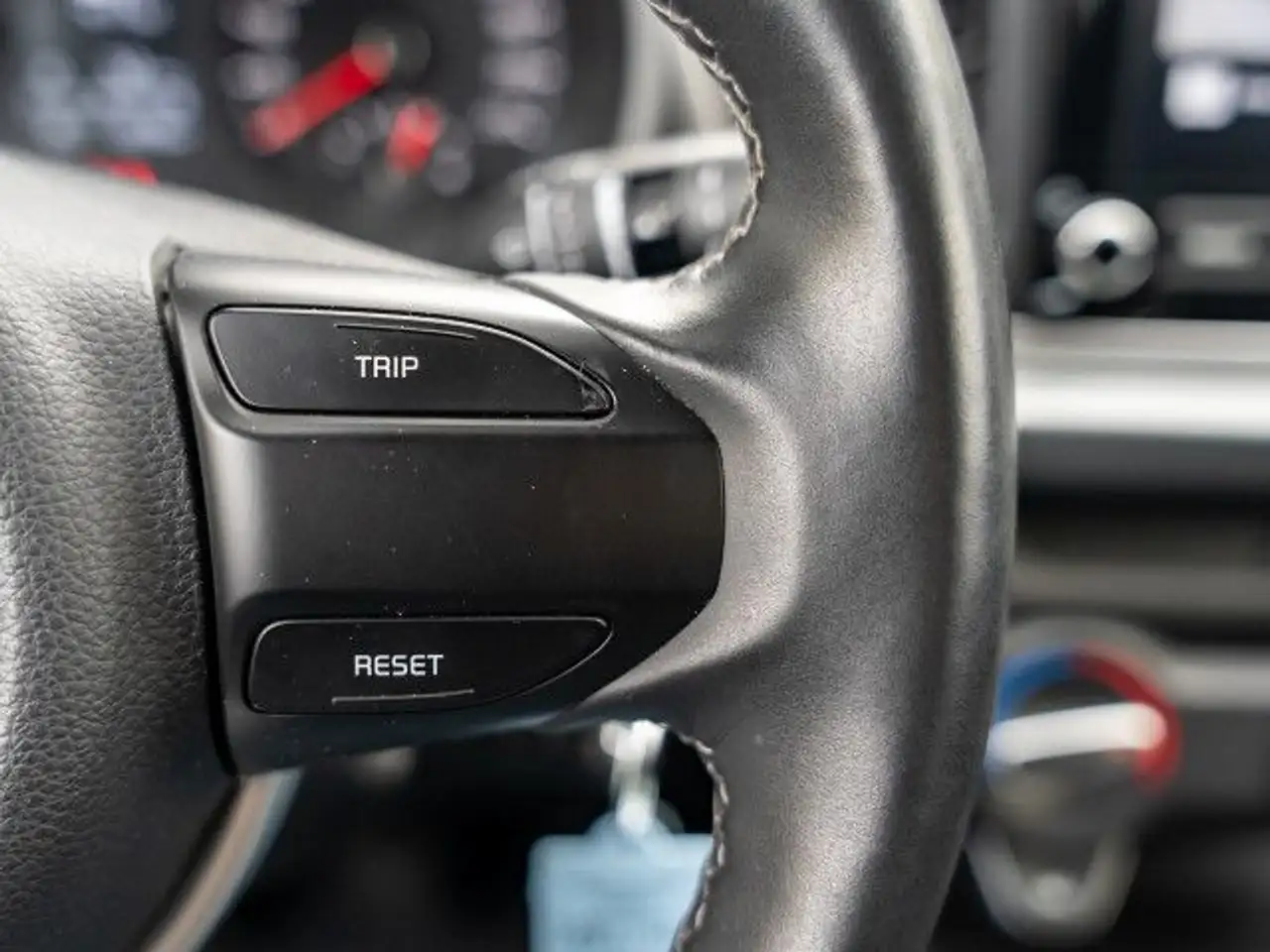Kia Rio 1,2l 84PS Bluetooth Navi Klima Einparkhilfe 18