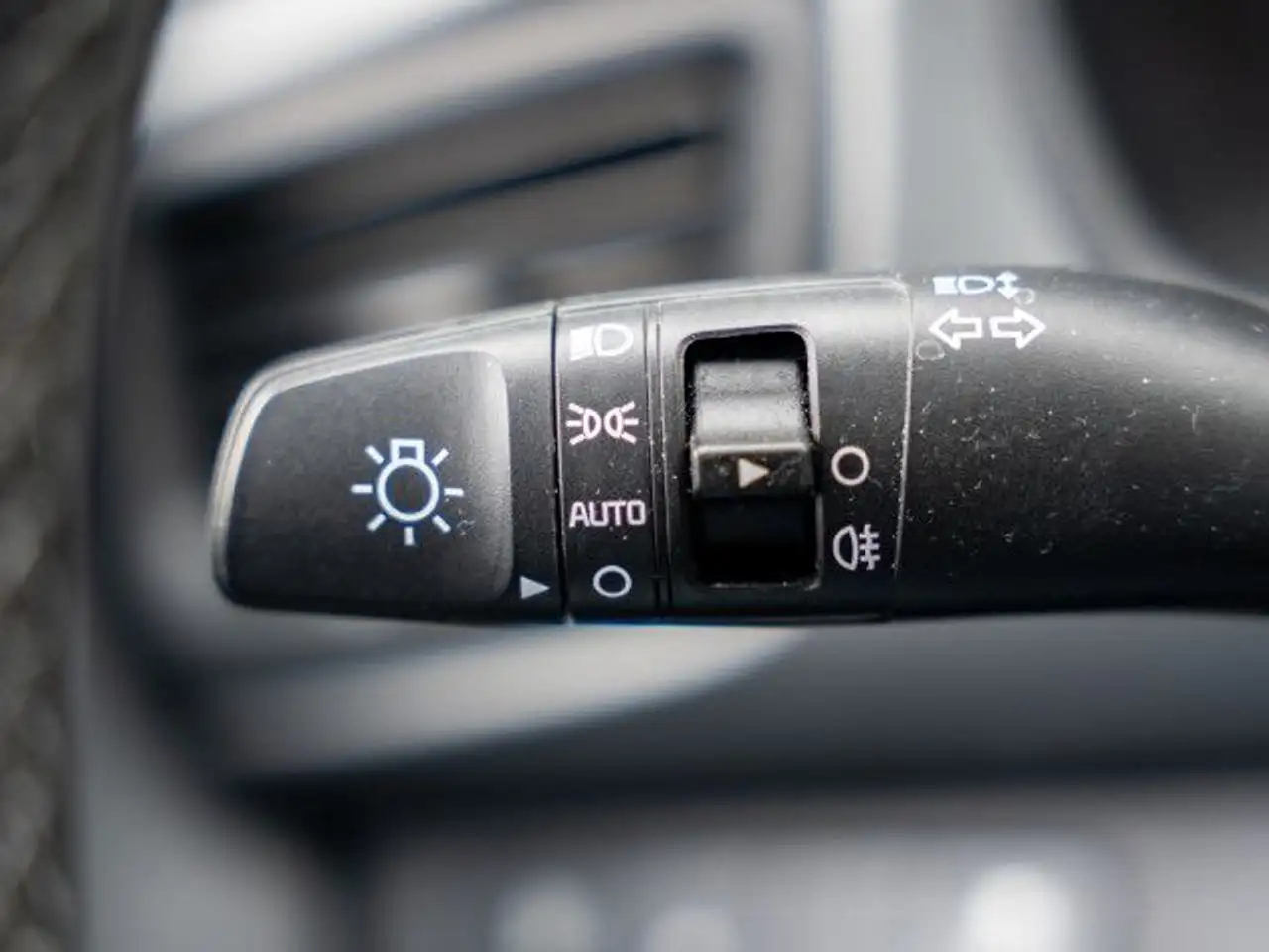 Kia Rio 1,2l 84PS Bluetooth Navi Klima Einparkhilfe 15