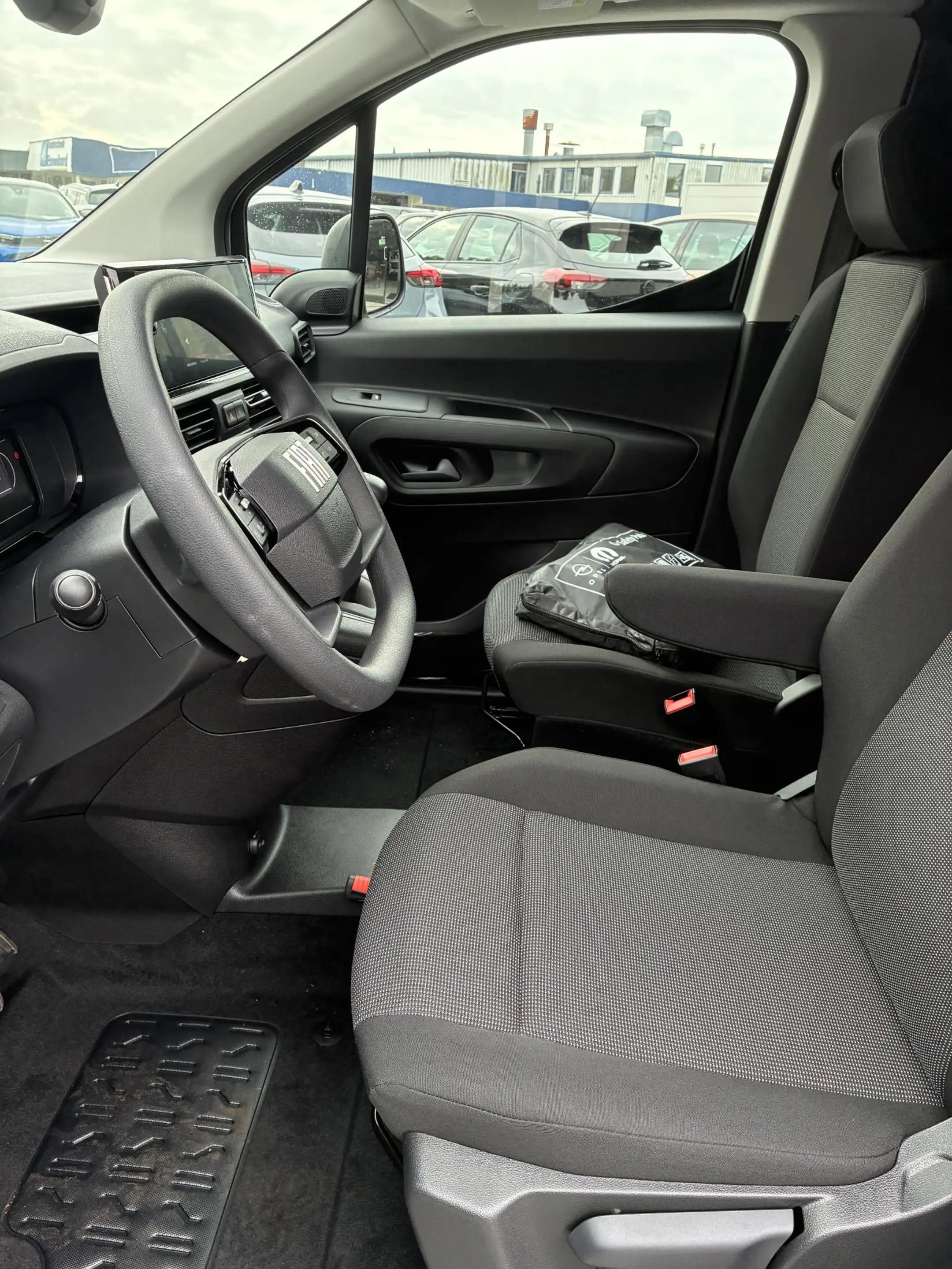 Fiat Doblo 1.5D 100pk L1 650kg | NIEUW Direct Leverbaar | Air — photo 11