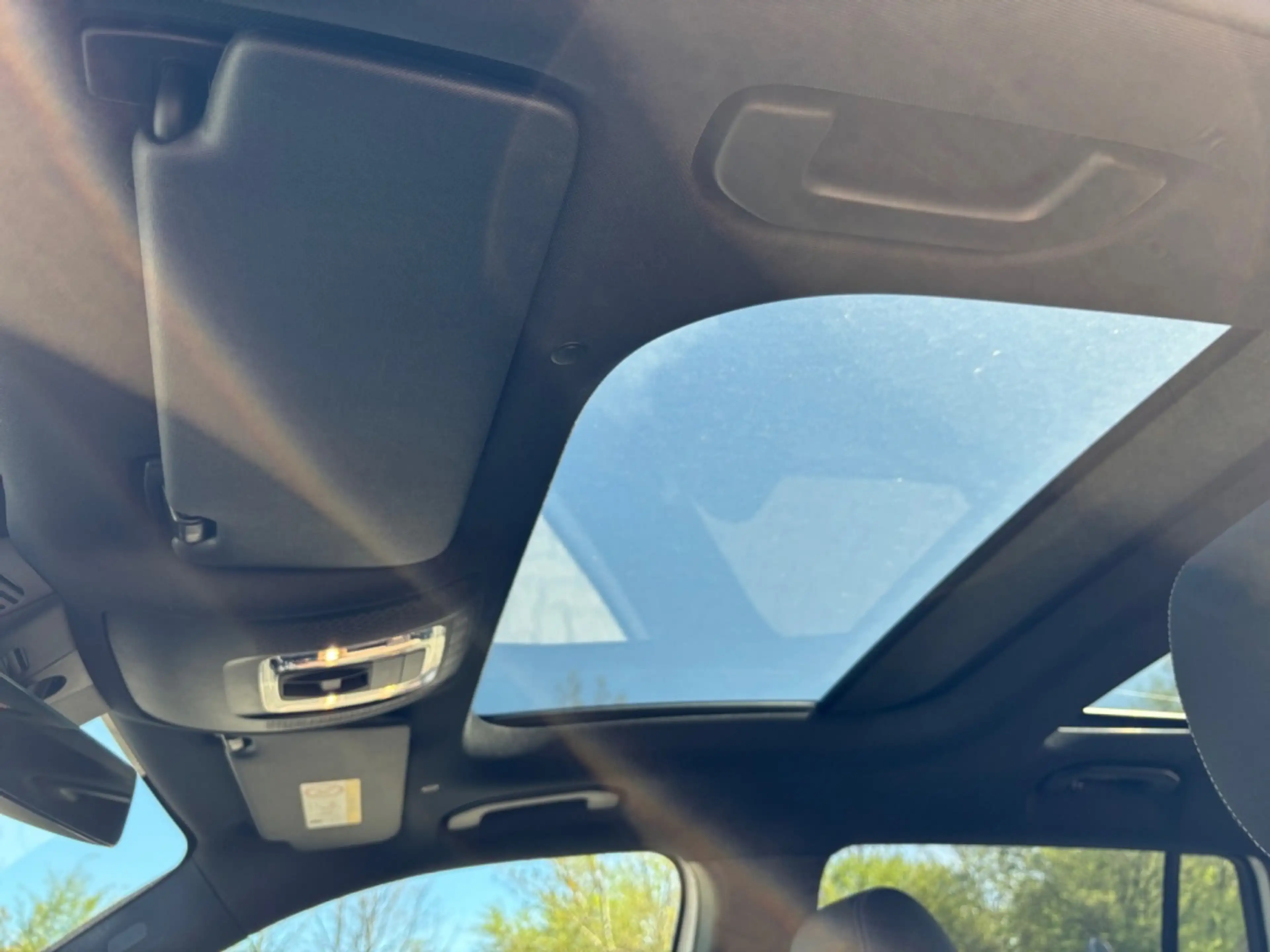 Mercedes-Benz EQB 300 4MATIC Progressive*Panoramadach — photo 15