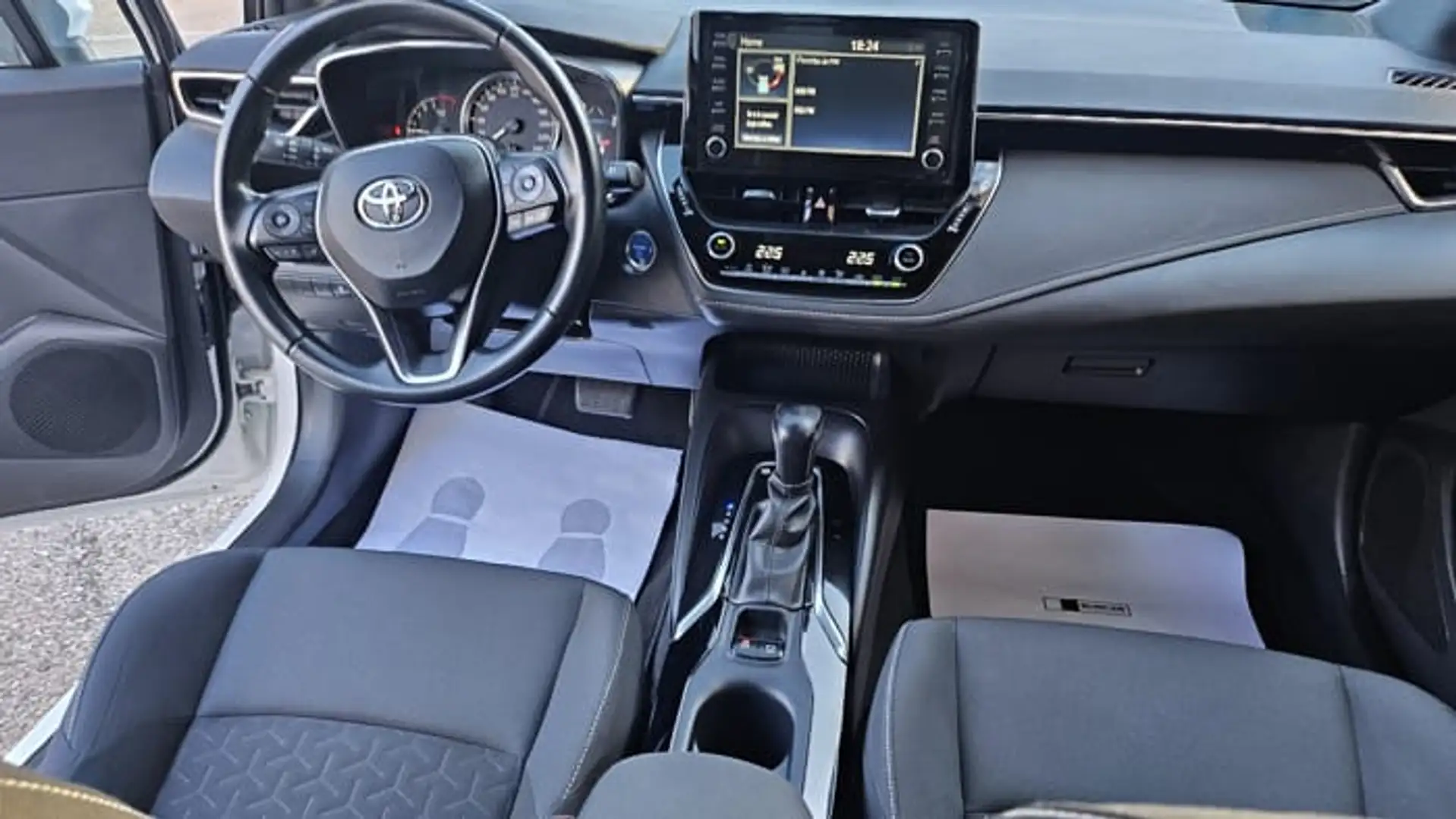 Toyota Corolla 125H Business Blanco - 2