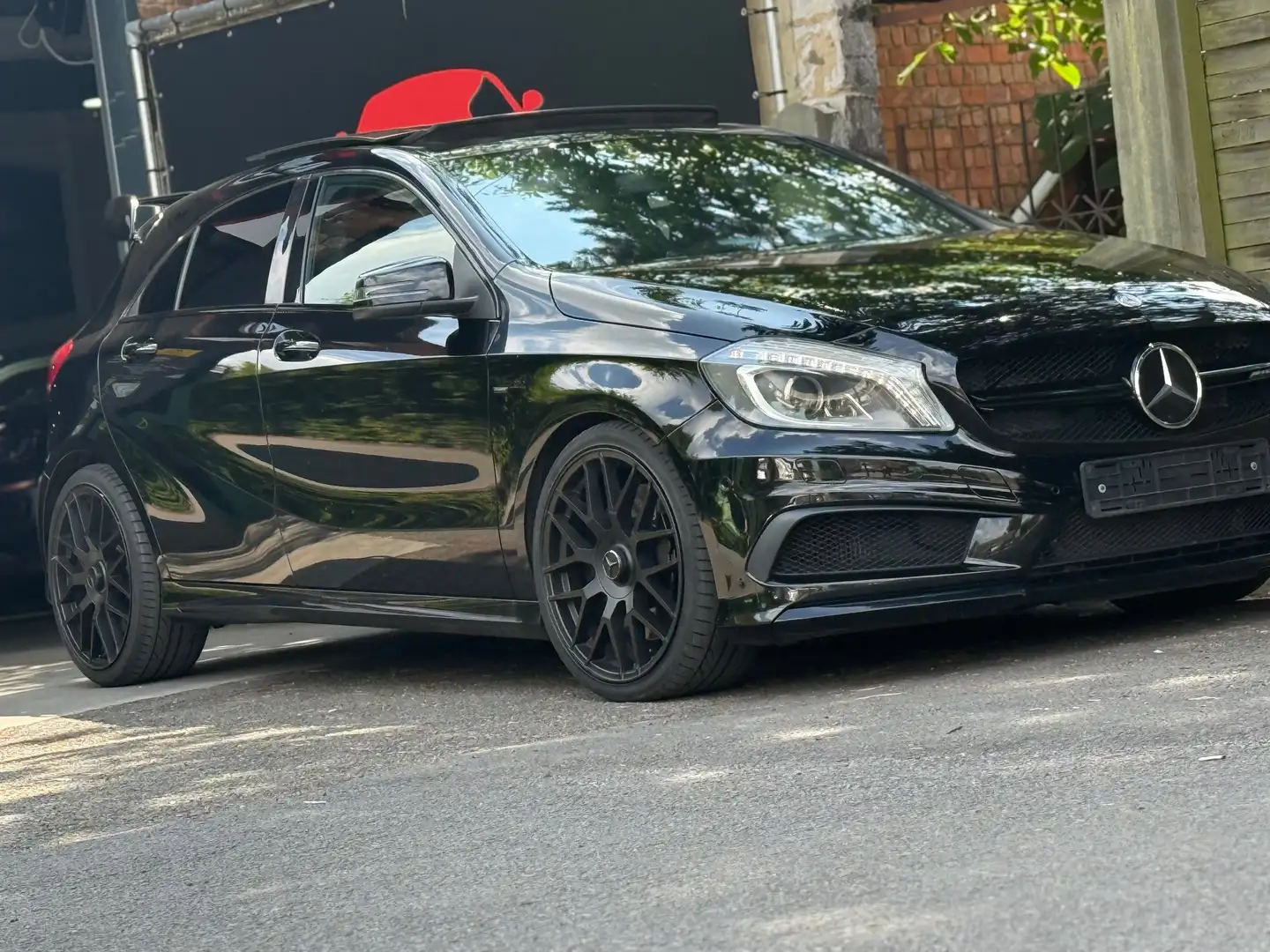 Mercedes-Benz A 45 AMG A 45  4Matic AMG Speedshift-Edition-Pano-Cam-Led Noir - 1