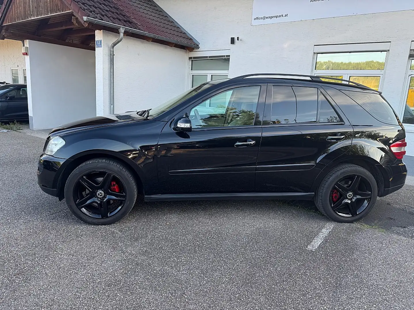 Mercedes-Benz ML 320 CDI 4MATIC Aut. DPF Schwarz - 2