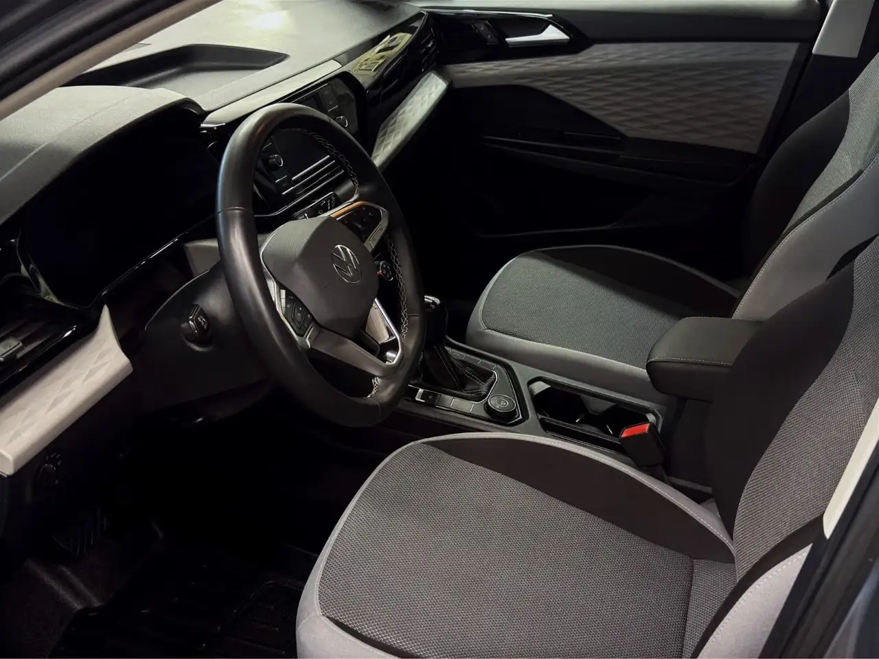 Volkswagen Taos снимка Volkswagen Taos