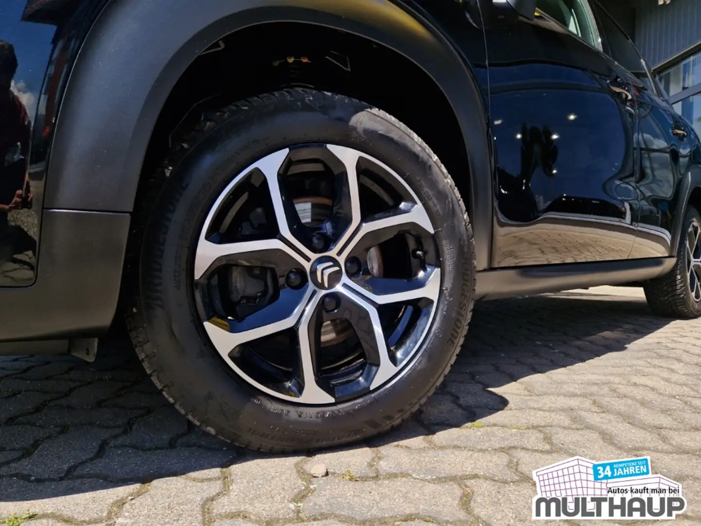 Citroen C3 Aircross Plus PureTech 130 EAT LED Navi PDC Zwart - 2