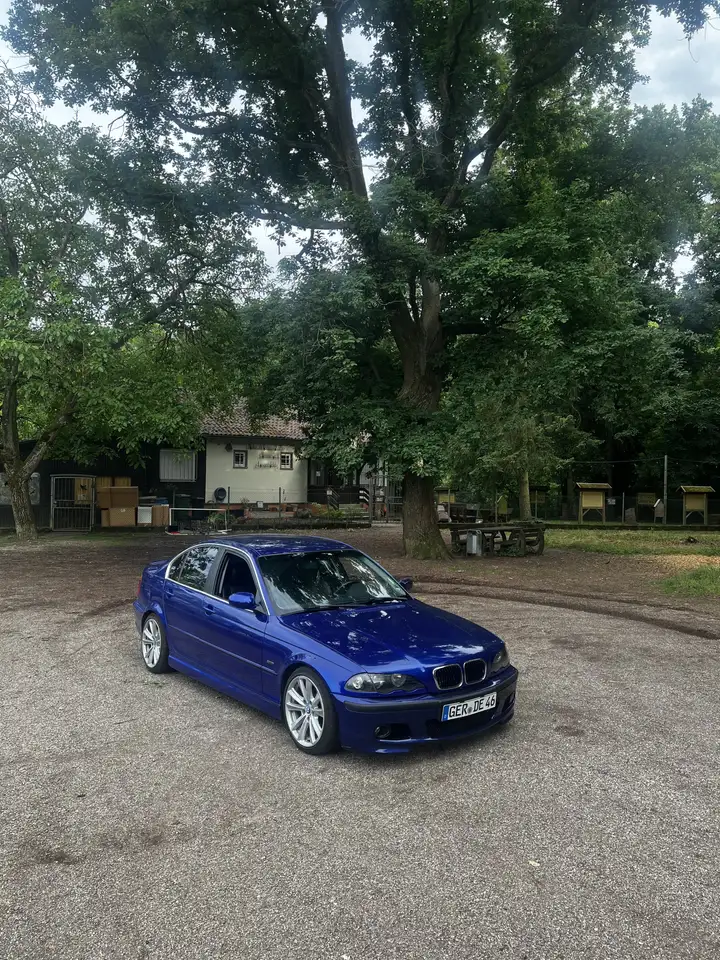 BMW 320i, foto 6