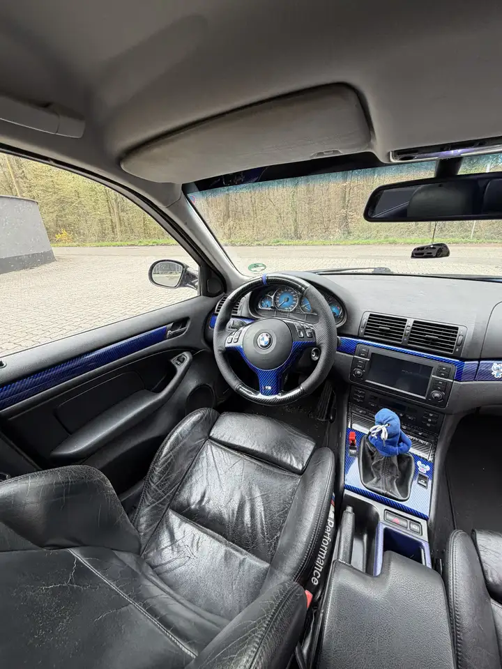 BMW 320i, foto 1