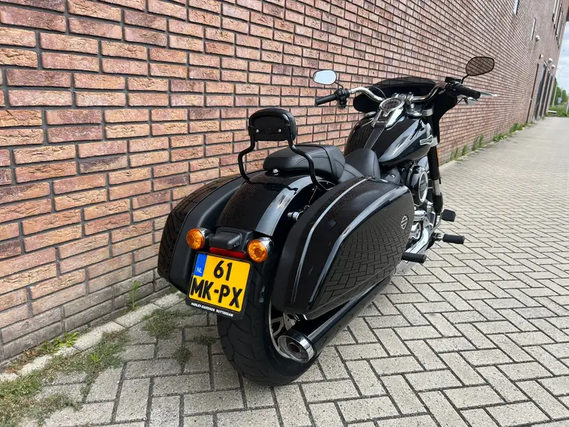 Harley-Davidson Sport Glide - foto 7