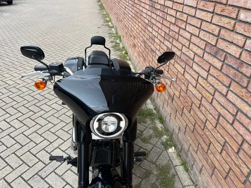 Harley-Davidson Sport Glide - foto 4