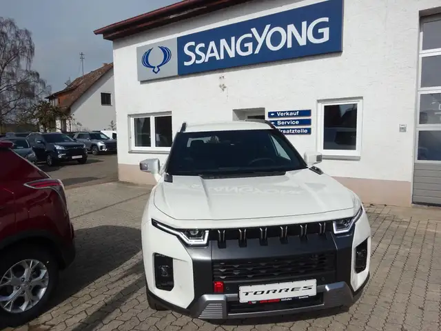 SsangYong Torres 1.5 Quartz 2WD AT * NAVI*KAMERA*SITZH.*