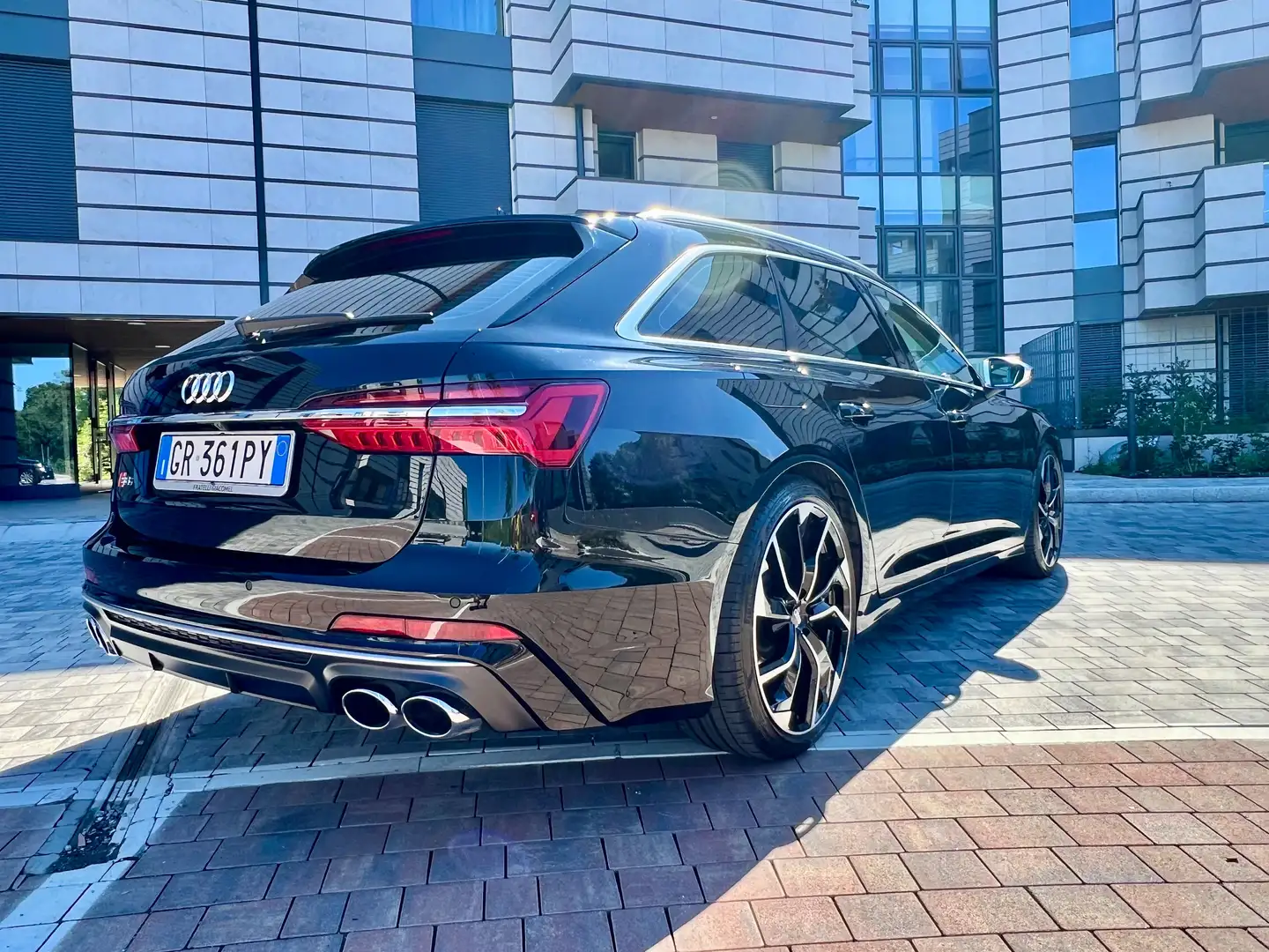 Audi S6 S6 Avant 3.0 TDI quattro tiptronic sport Černá - 2