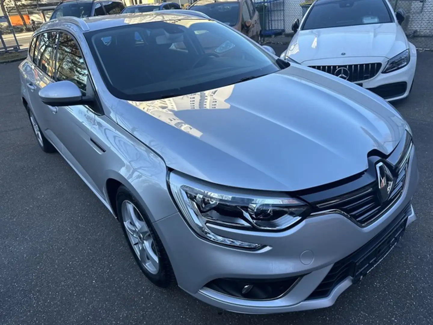Renault Megane IV Grandtour 1.3 TCe **AUTOMATIK**NAVI** Silber - 2