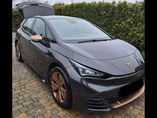 CUPRA Born