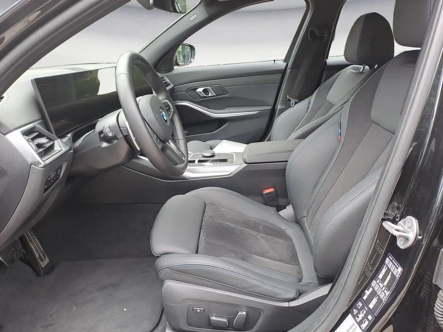 BMW 340 A xDrive Touring M Sport AHK Lenkradheizung Schwarz - 2