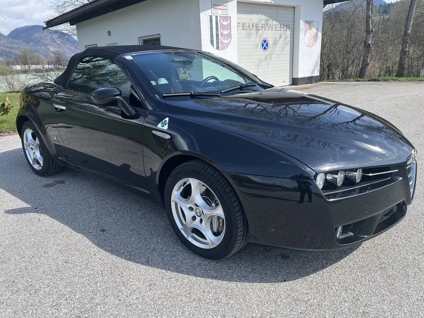 Alfa Romeo Spider Spider 2,4 JTDM Schwarz - 1