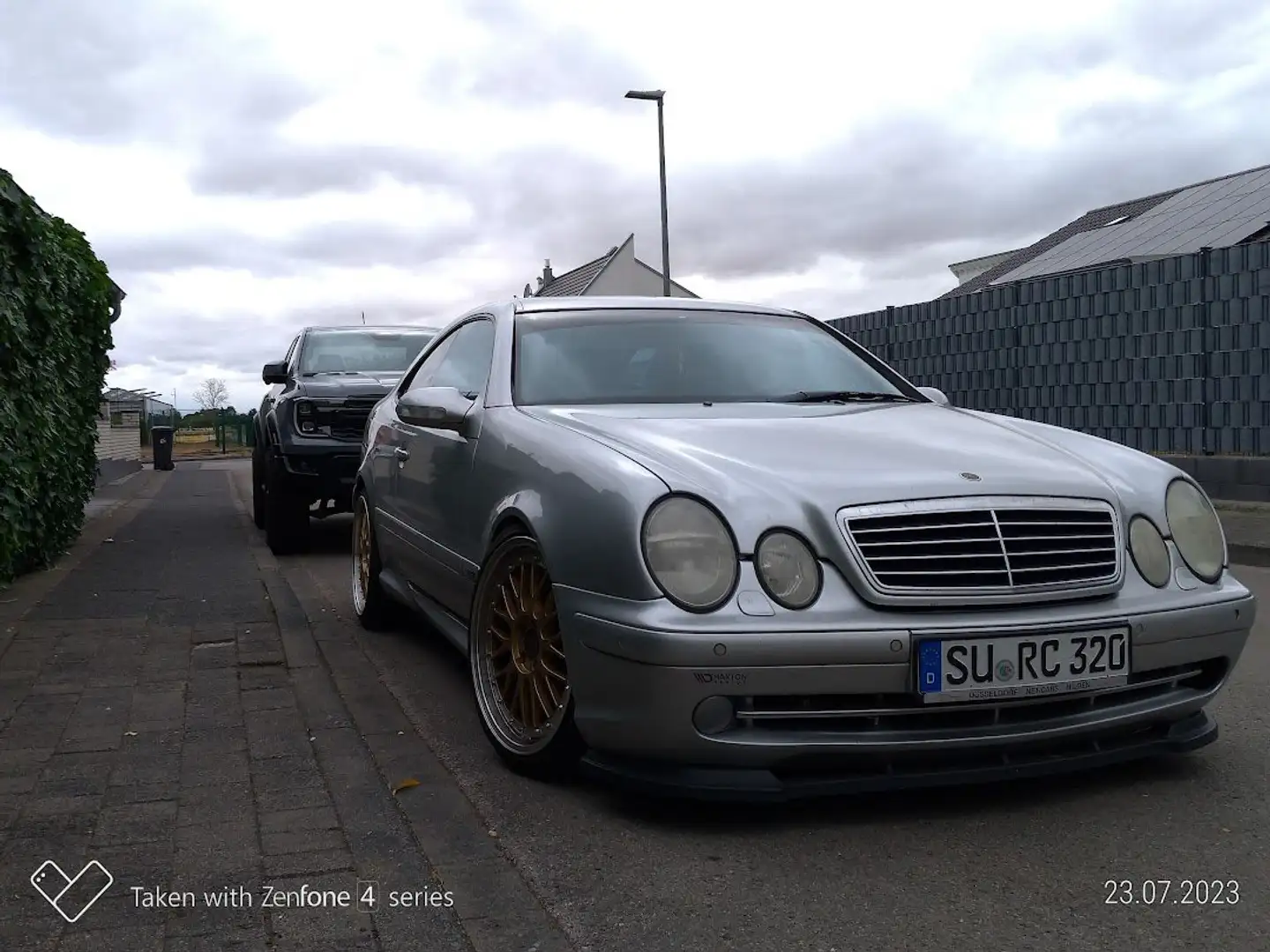 Mercedes-Benz CLK 320 Coupe+Master+Edition Plateado - 2
