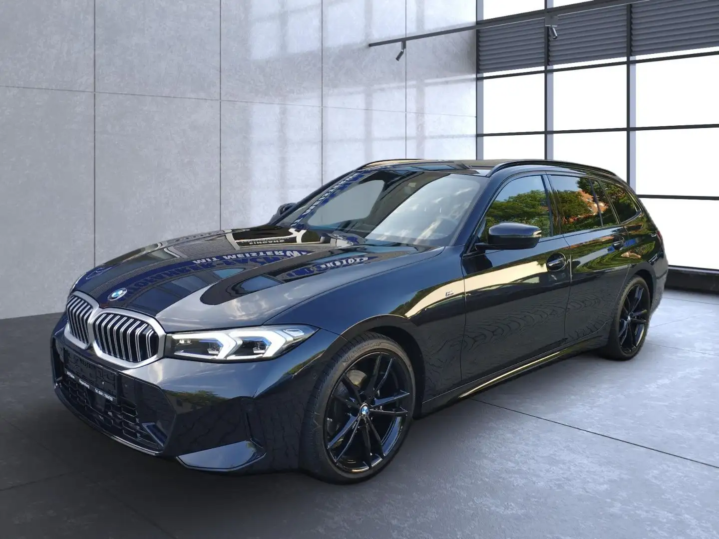 BMW 320 dTouring  xDrive M Sport*CurvedD.*AHK*Sthzg* Noir - 1