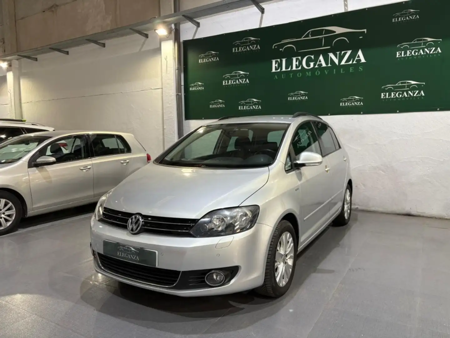 Volkswagen Golf Plus 1.2TSI Advance DSG Gris - 1