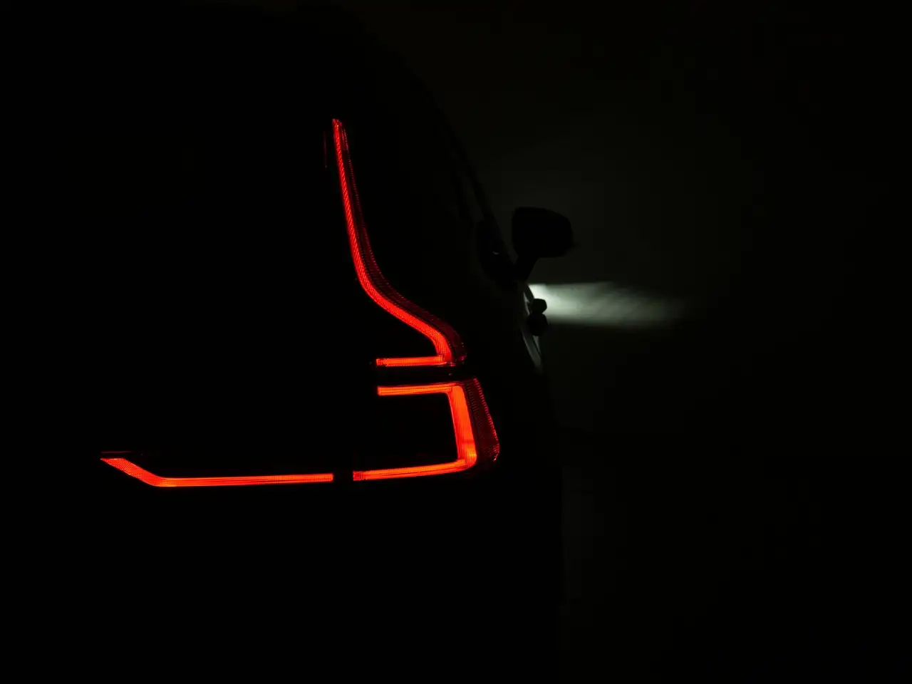 Volvo XC60 2.0 T8 RECHARGE AWD 455PK PLUS BLACK EDITION AUT8, миниатюра 20