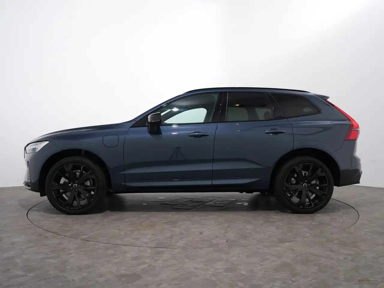 Volvo XC60 2.0 T8 RECHARGE AWD 455PK PLUS BLACK EDITION AUT8, миниатюра 6