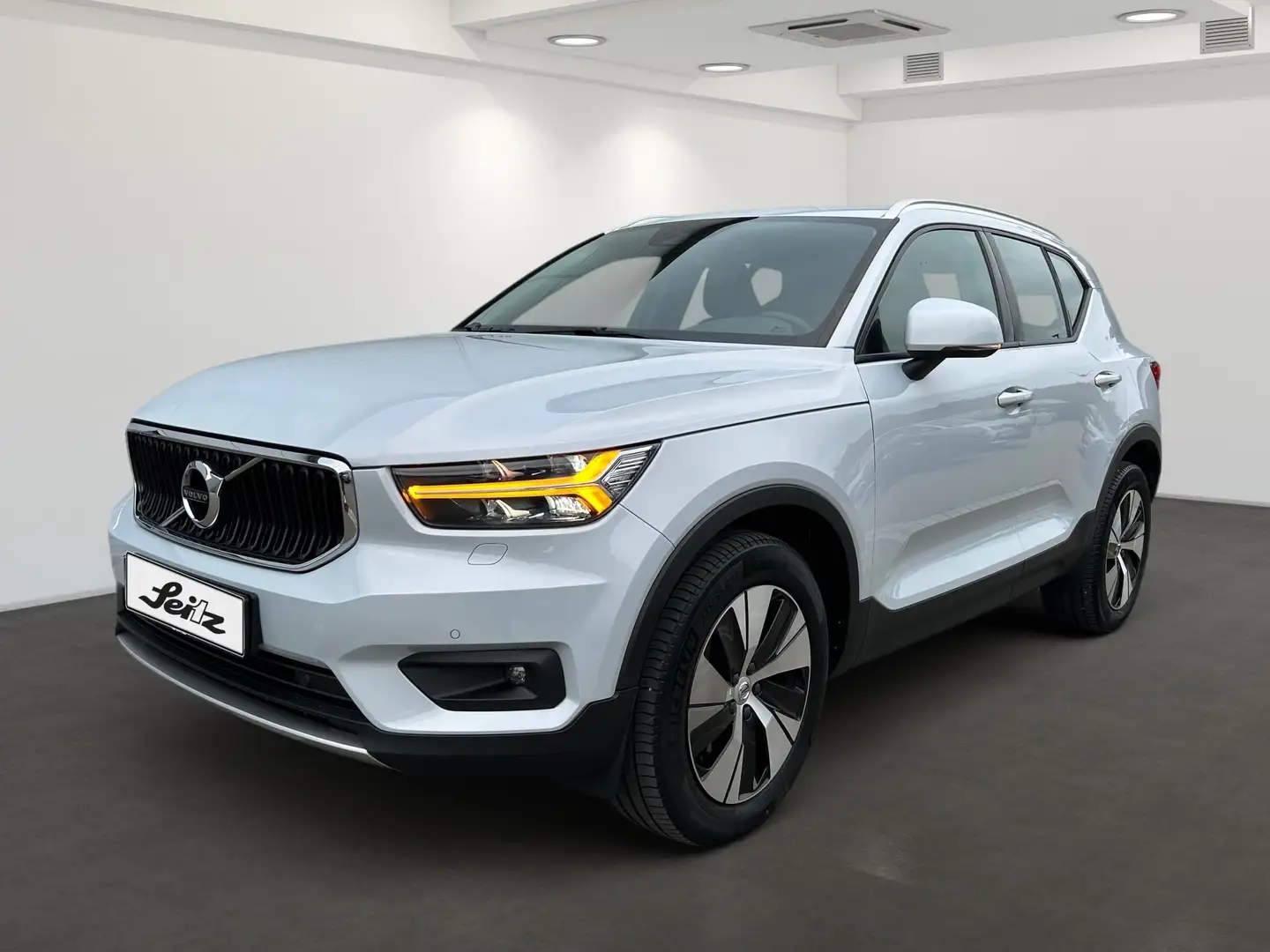 Volvo XC40 B4 Momentum Pro *LED*KAMERA*NAVI*SITZH* Argento - 2