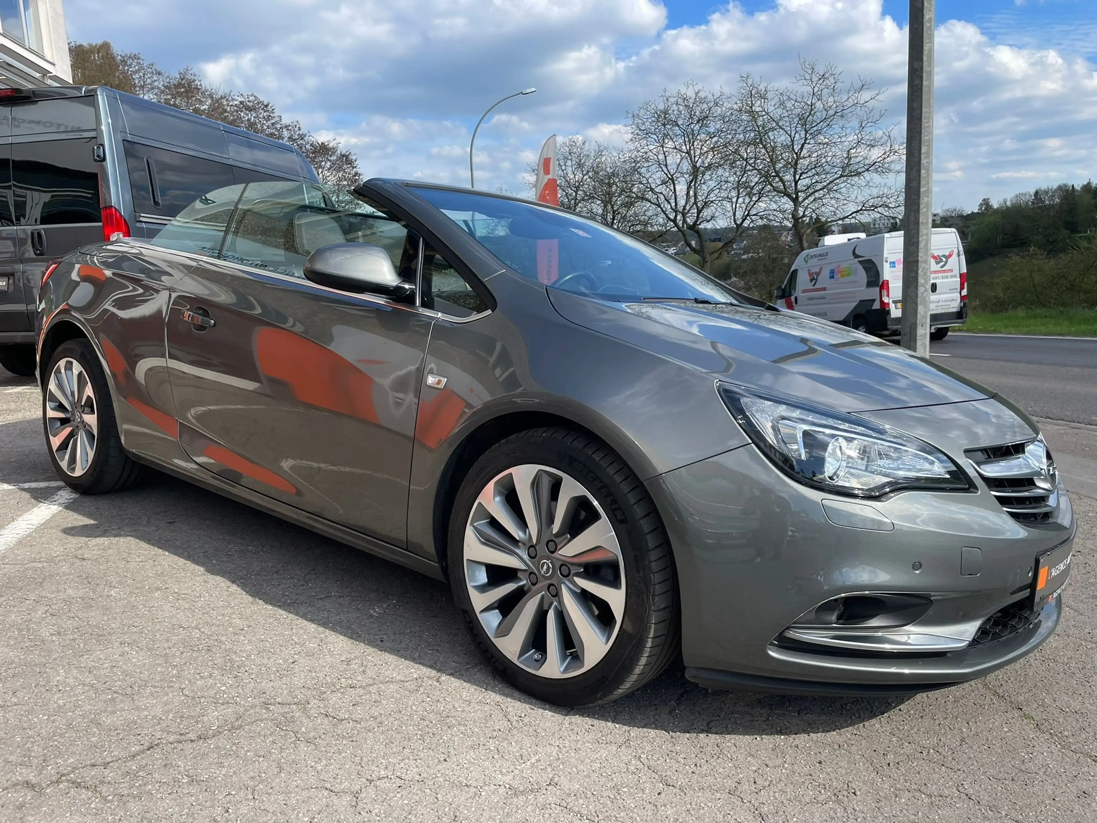 Opel Cascada Cabriolet2.0 D EcoFlex-JUSQU'A 48 MOIS DE GARANTIE — photo 7
