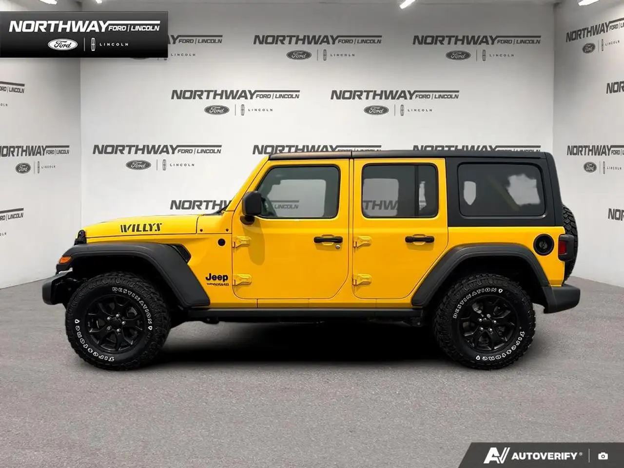 Jeep Wrangler photo Jeep Wrangler
