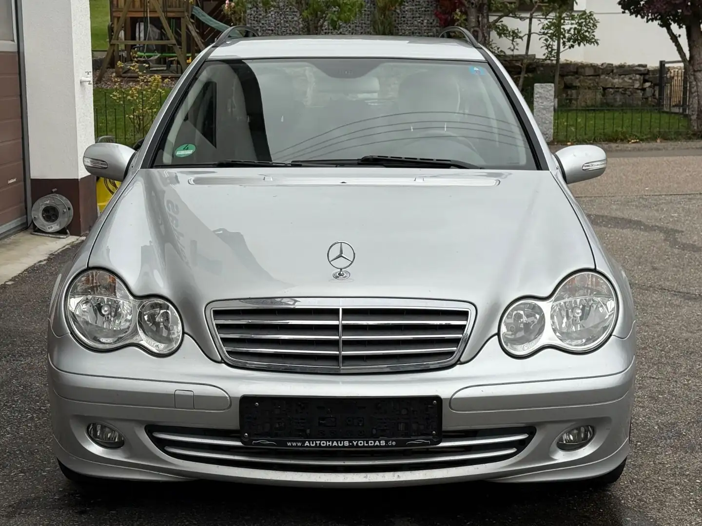Mercedes-Benz C 200 CDI Classic Klima*Sitzhz*TÜV 02/27*2.Hd.* Silber - 2