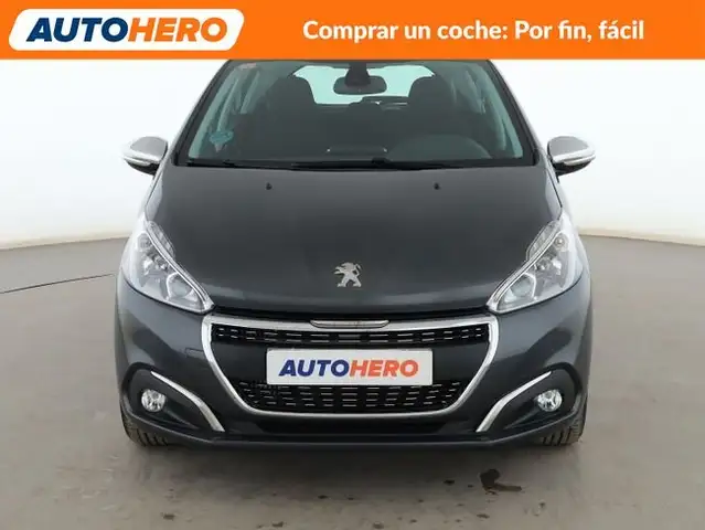 Peugeot 208 view 9
