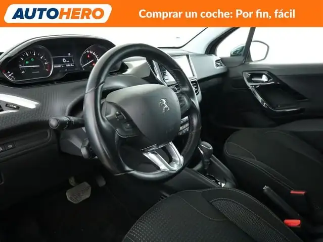Peugeot 208 view 12