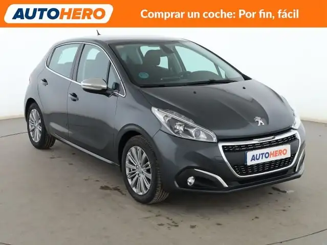Peugeot 208 view 8