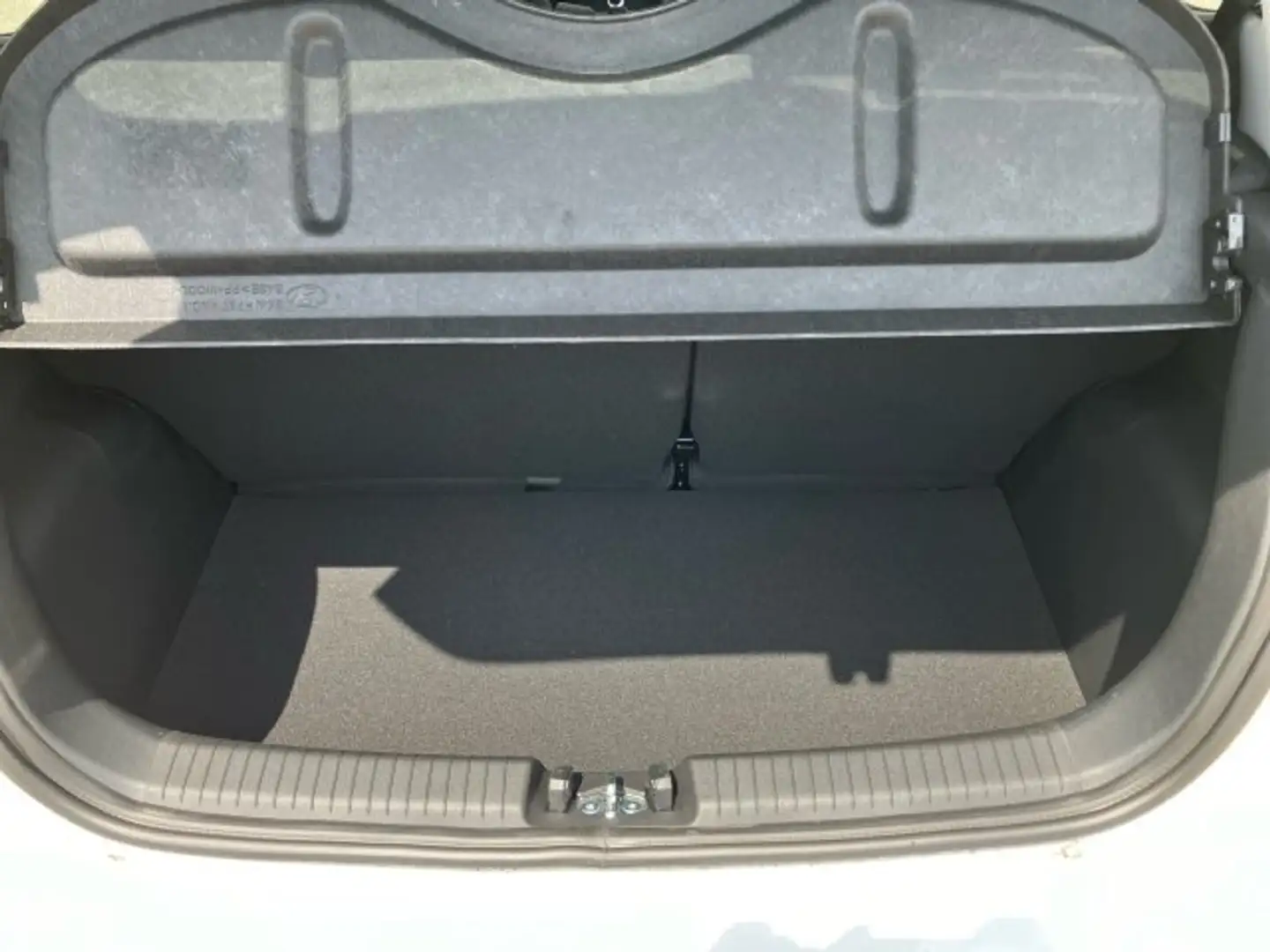Hyundai i10 GO Plus 1,0 MT Wit - 2