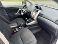 Toyota Verso 2,0D TÜV NEU 7-Sitzer Panorma Kamera 8-Reifen Weiß - thumbnail 23