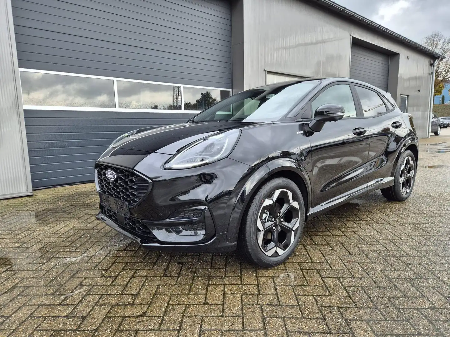 Ford Puma ST-Line X 1.0 EcoBoost Hybrid 125PS Automatik 3... Schwarz - 1