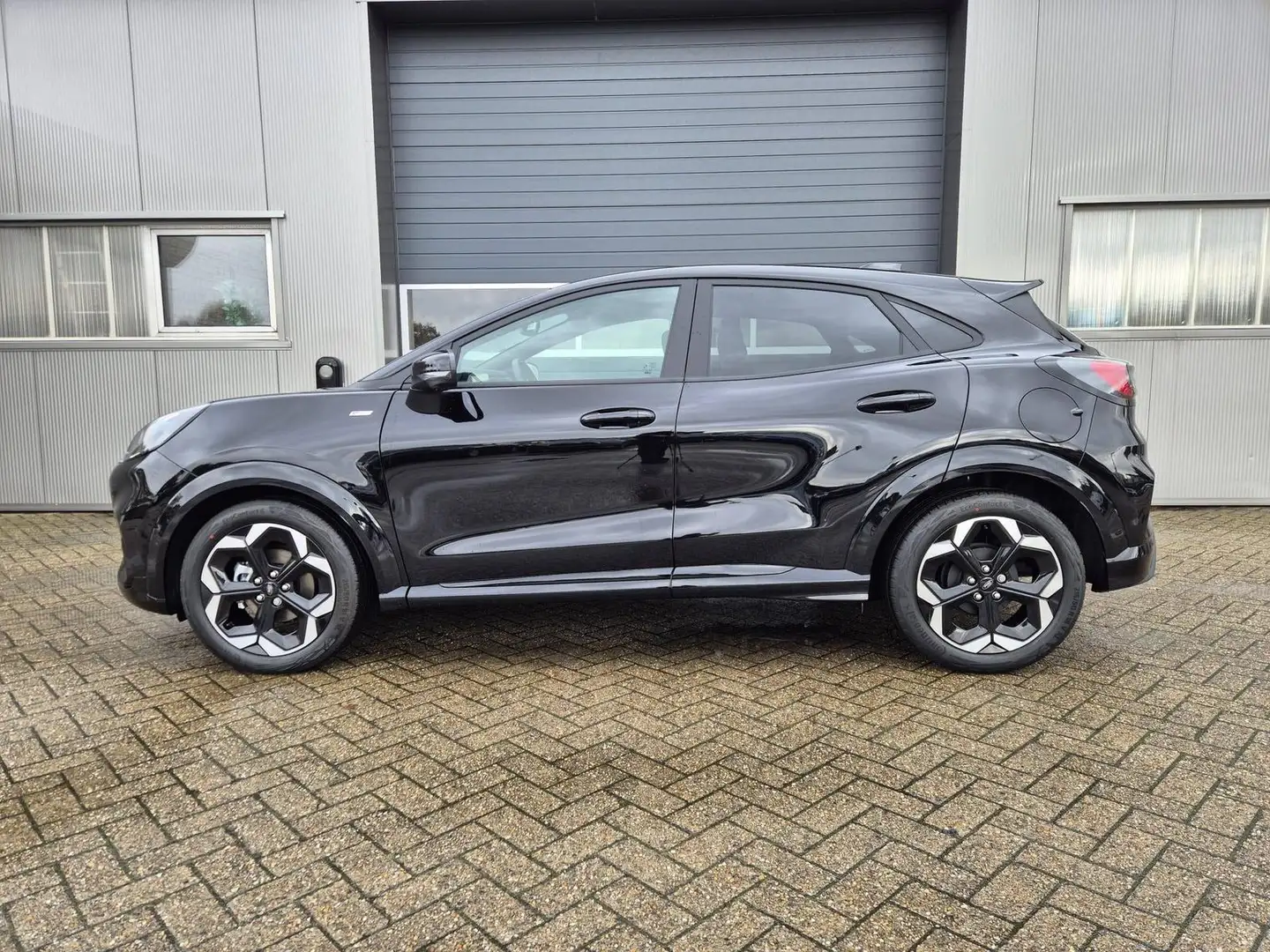 Ford Puma ST-Line X 1.0 EcoBoost Hybrid 125PS Automatik 3... Schwarz - 2
