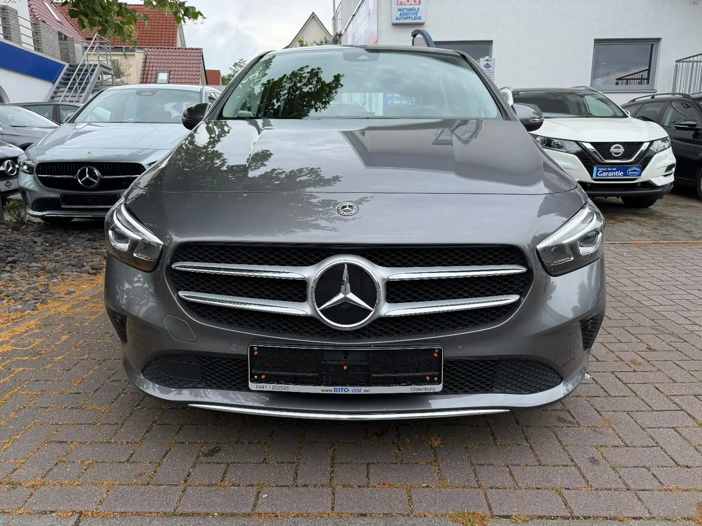 Mercedes-Benz B 180 Progressive MBUX/KAMERA/NAVI/LED/TEMP. Grijs - 2
