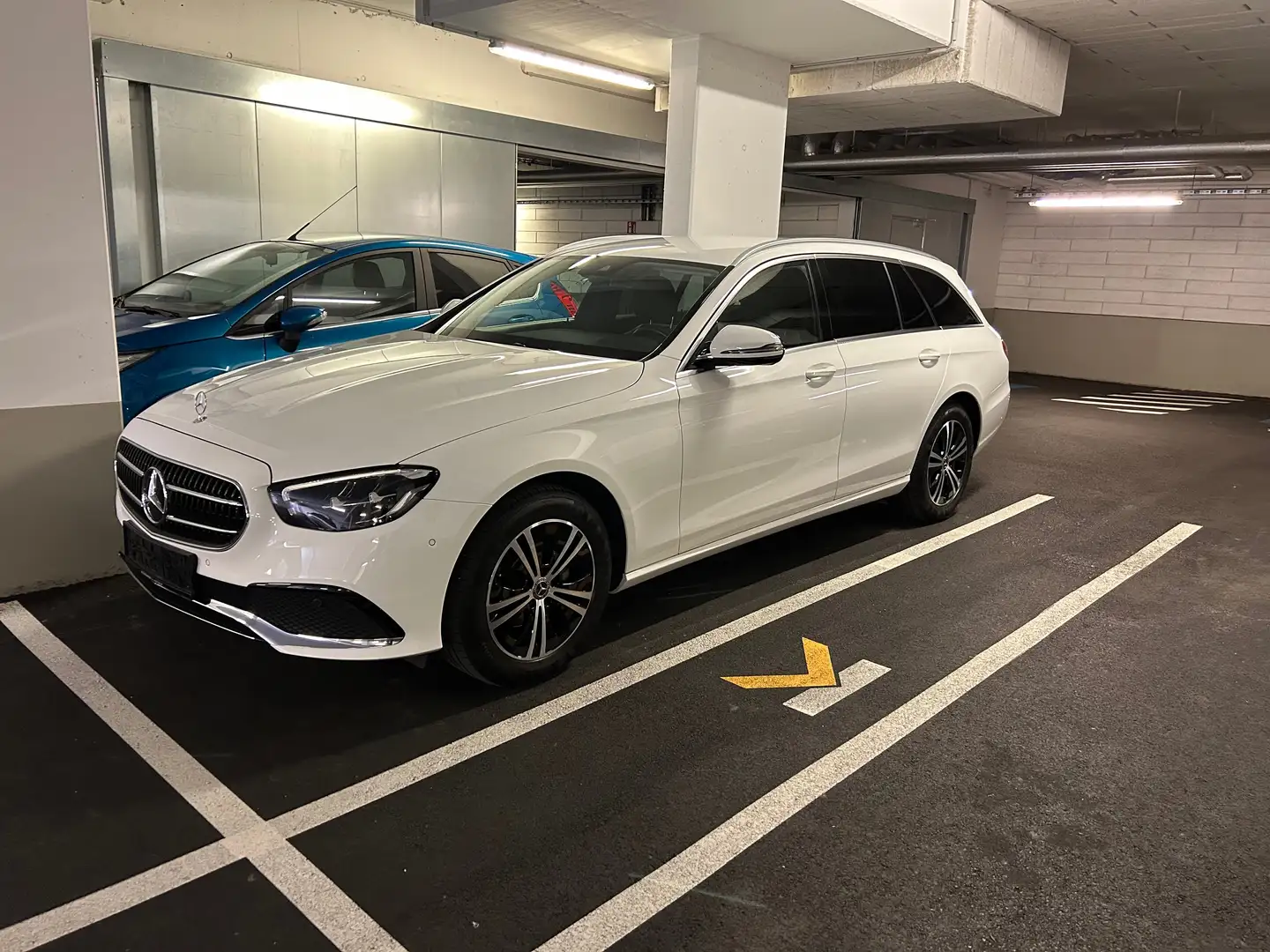 Mercedes-Benz E 200 Austria Edition Weiß - 1