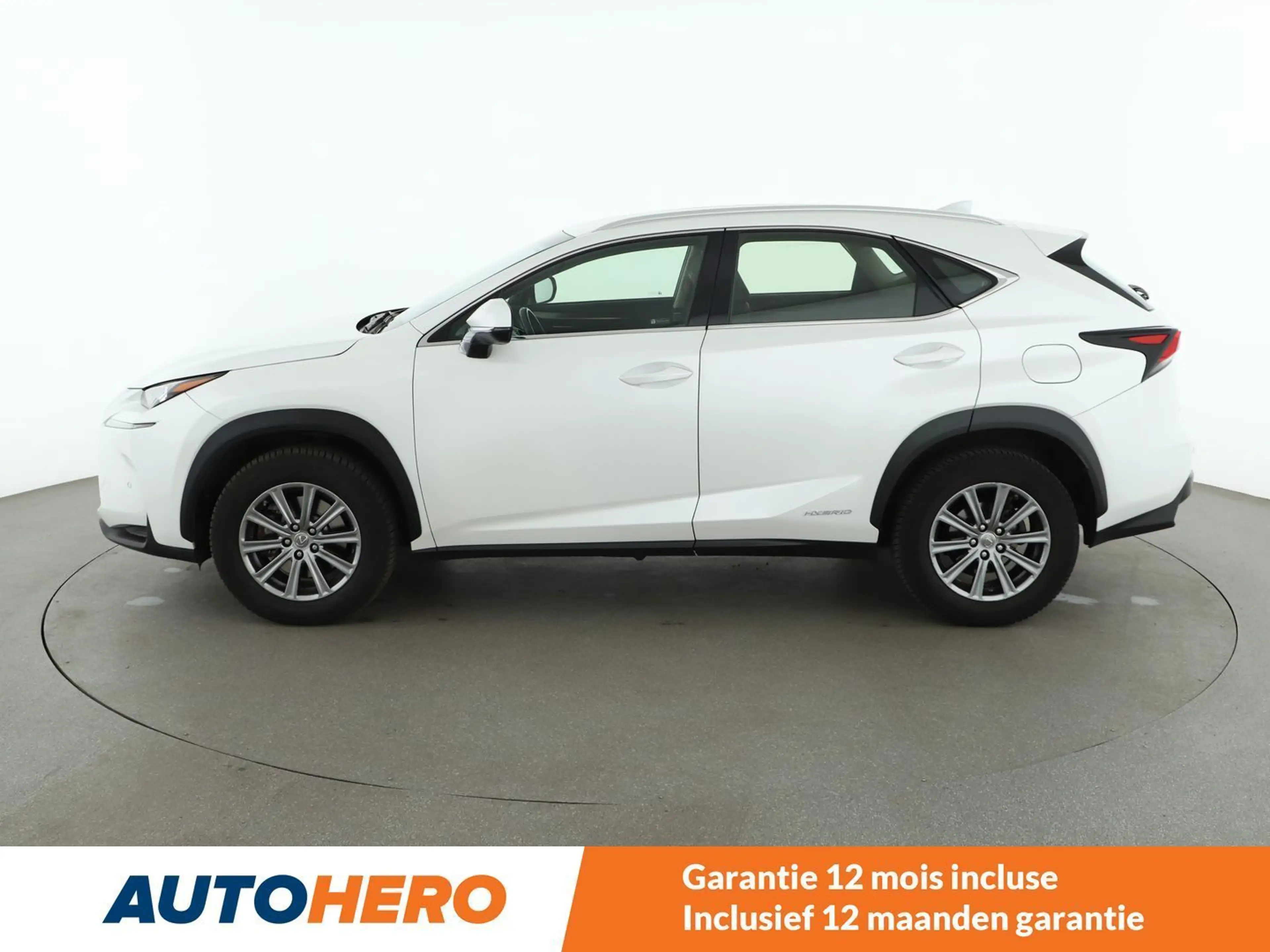 Lexus NX 300h NX 300h — photo 3