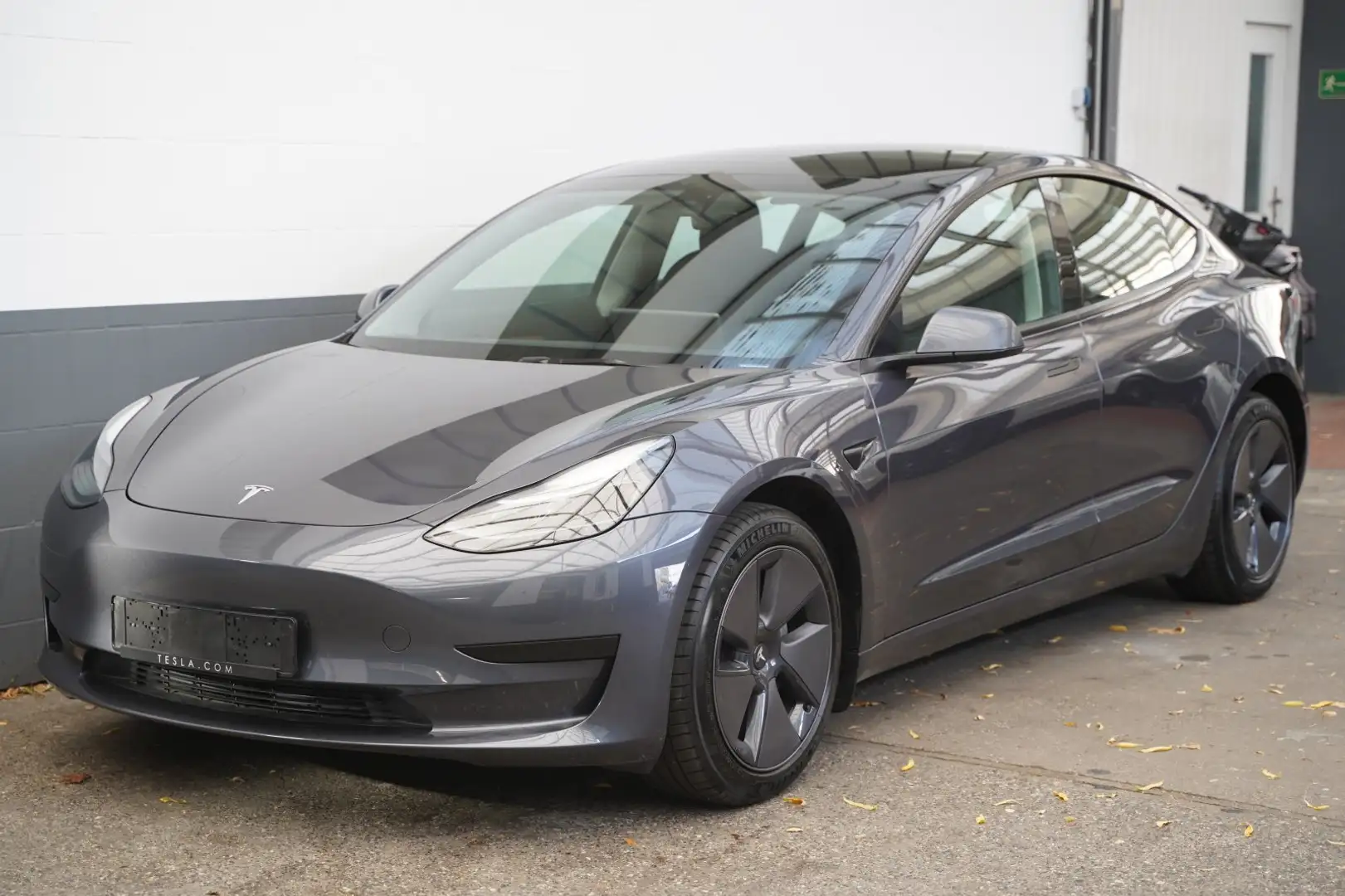 Tesla Model 3 Model 3 Standard Range+ *EAP enhanced autopilot* Grijs - 2