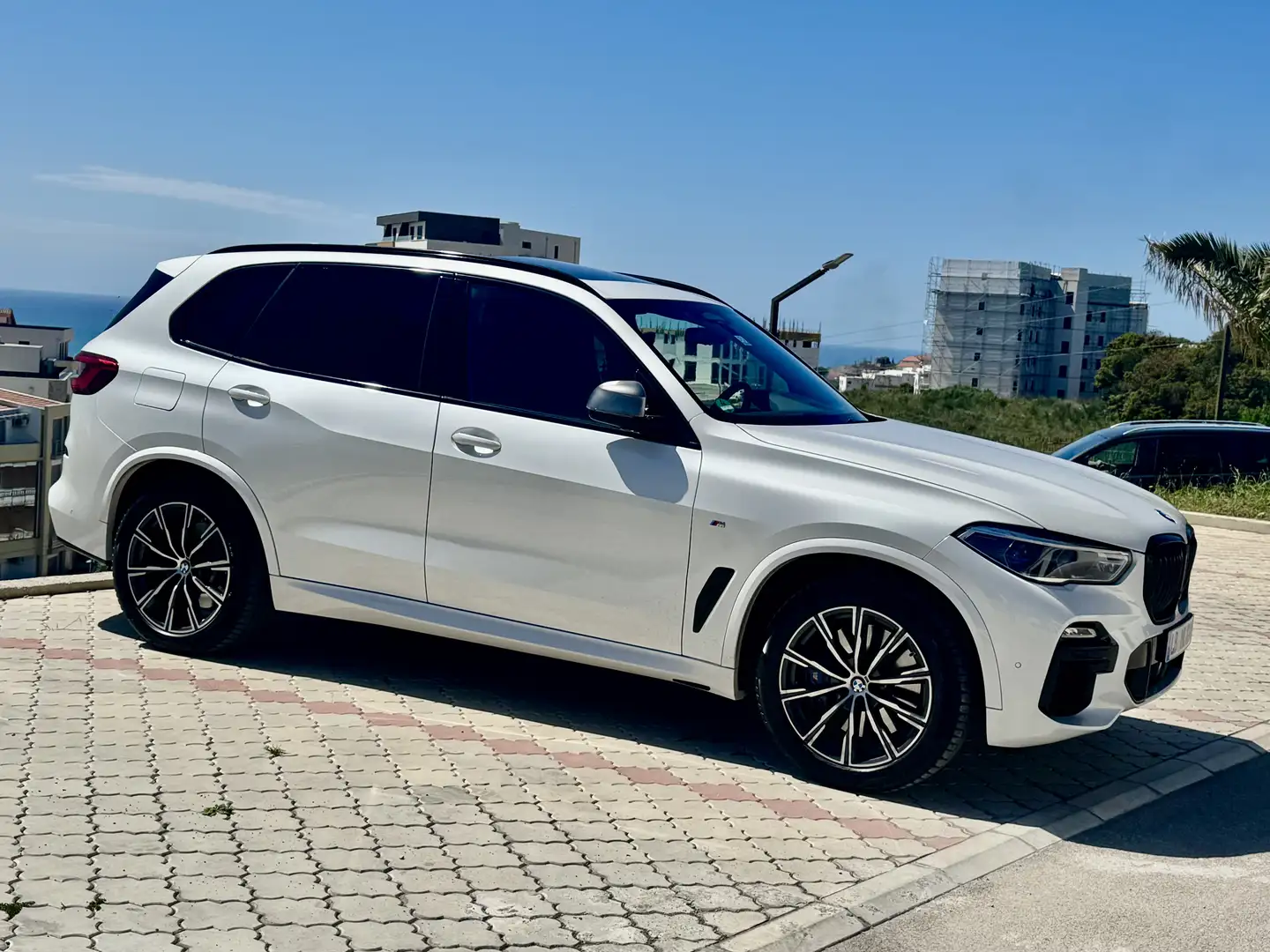 BMW X5 M M50d  Sky Lounge BMW Garantie bis 4/27 - 1