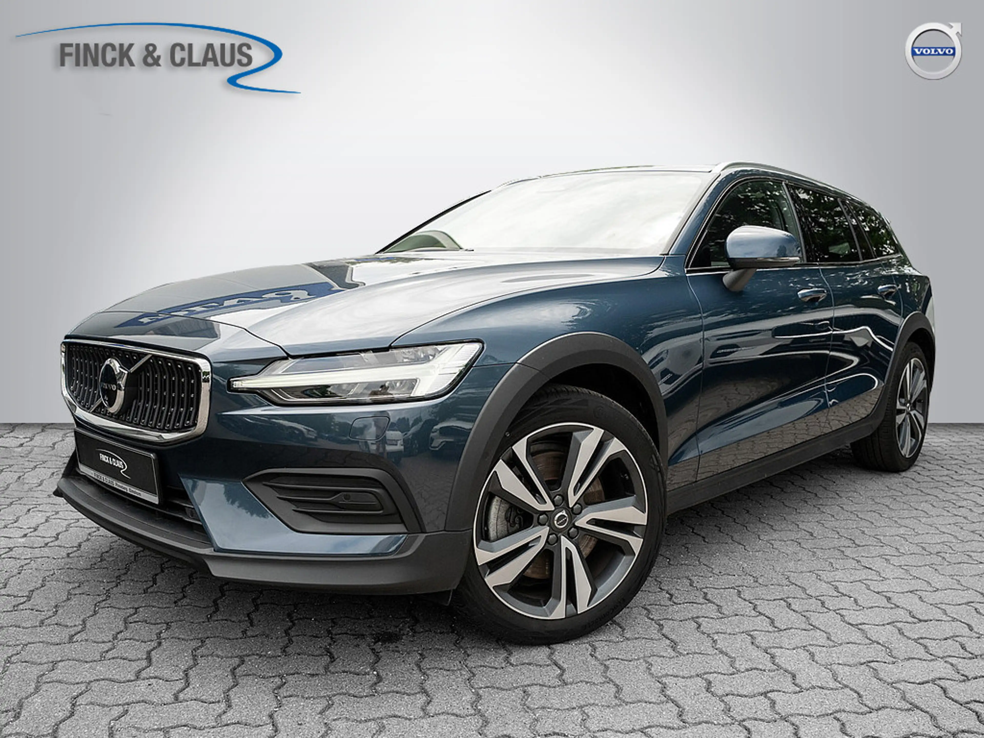 Volvo V60 Cross Country B5 AWD Ultimate 360° PANO