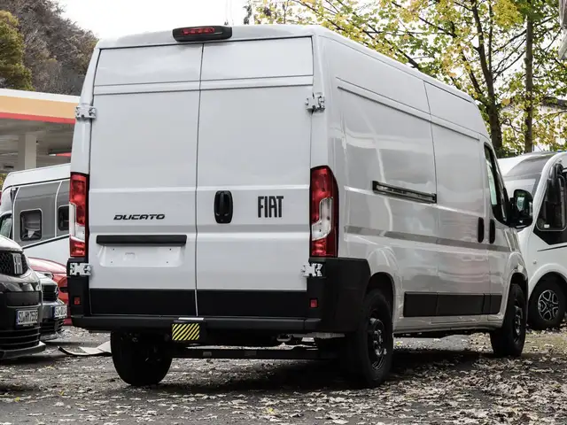 Fiat Ducato view 2
